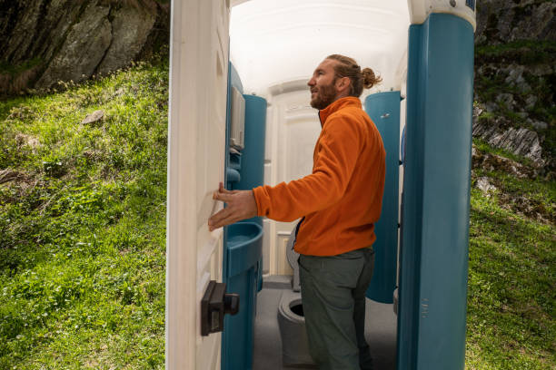 Portable Toilet Options We Offer in Northville, MI